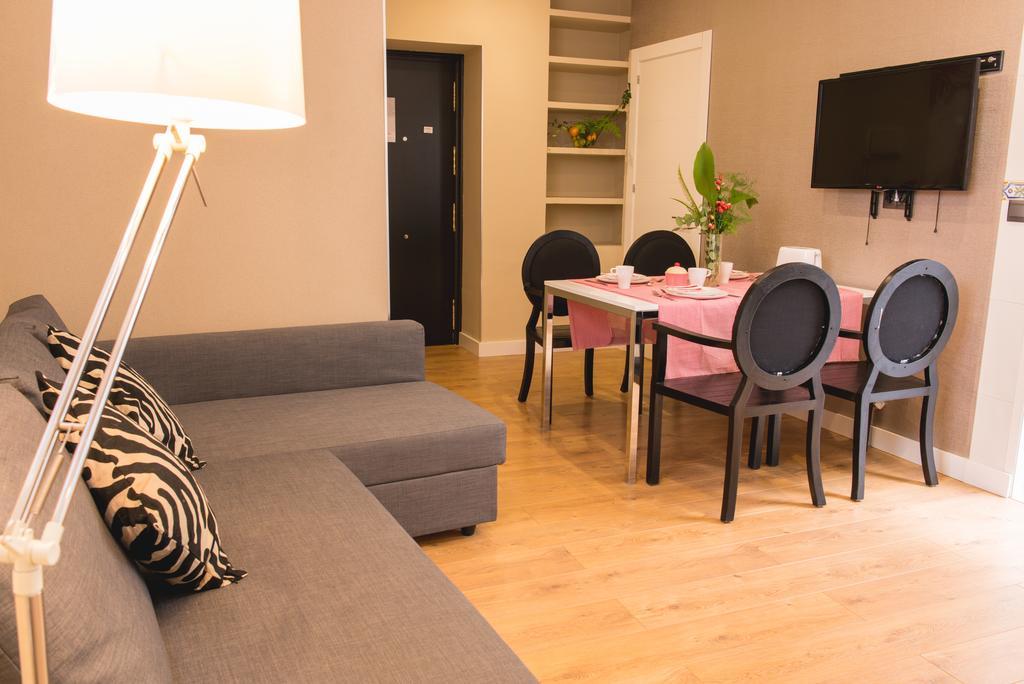 Ab Apartamentos Trinidad Malaga Phòng bức ảnh
